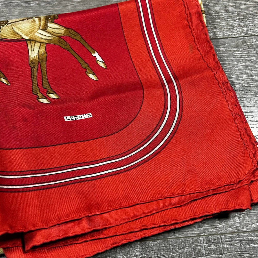 Hermes Paris Coach and Saddle Silk Scarf Red‎ Horse Carriage Designer Luxury - Picture 7 of 8